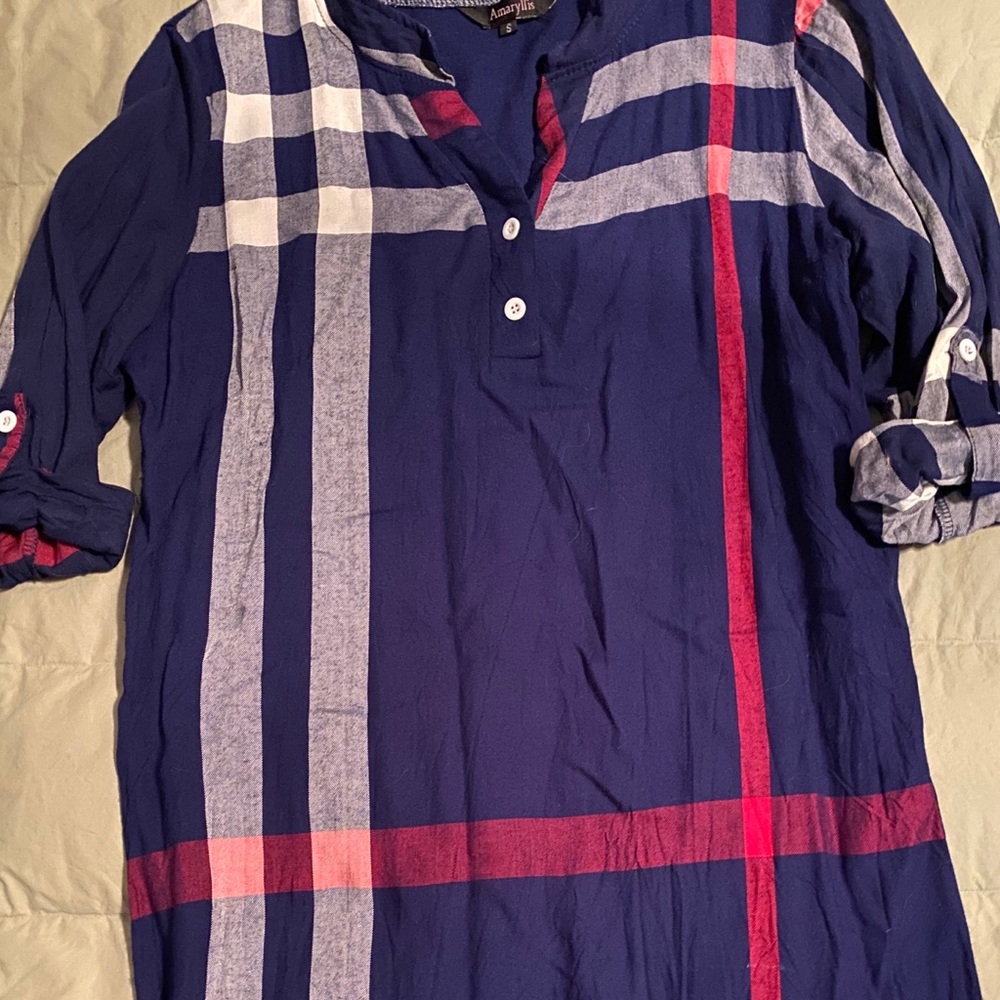 Amaryllis short sleeve tunic top